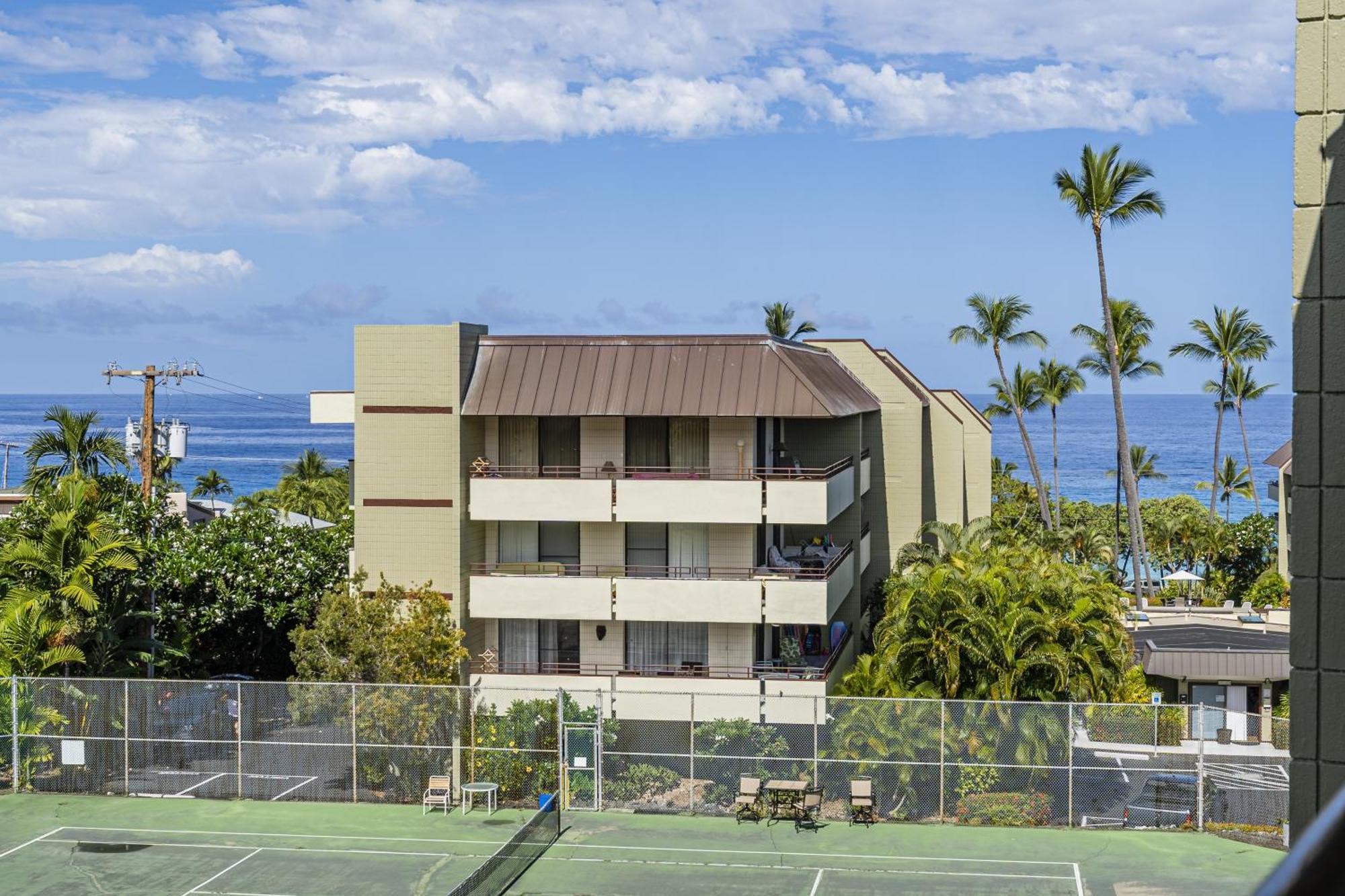 Apartment Big Island White Sands Village By Coldwell Banker Island Vacations Kailua-Kona